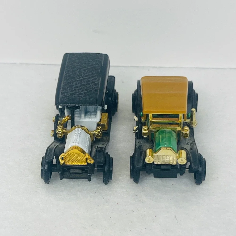 Vintage Diecast Miniature Classic Cars Set of 2 No. 305 Black Green White Gold